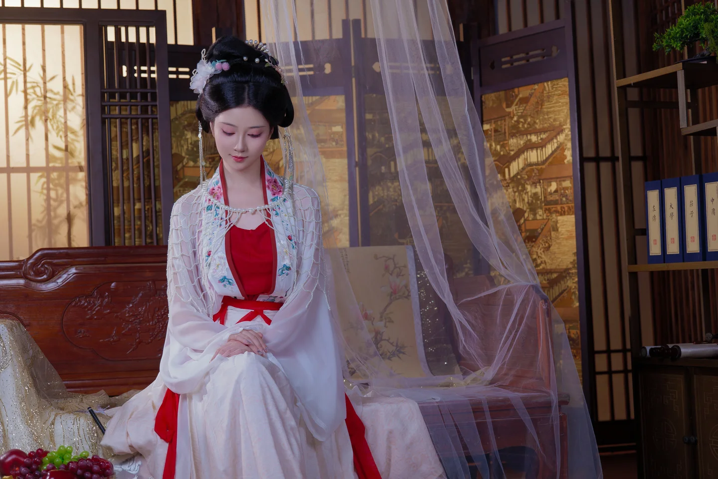 年年 – 广寒宫 [80P-728MB] 【丝足阁写真】020.webp