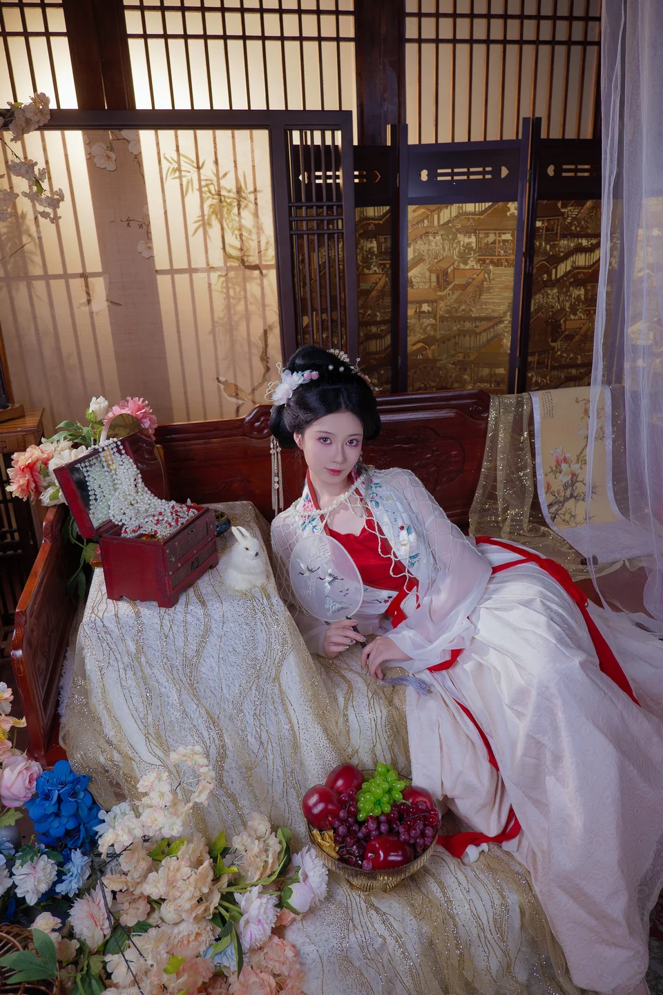 年年 – 广寒宫 [80P-728MB] 【丝足阁写真】033.webp