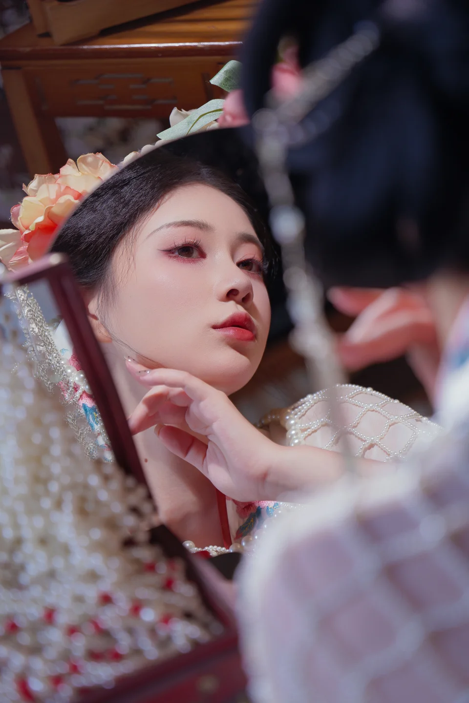 年年 – 广寒宫 [80P-728MB] 【丝足阁写真】041.webp