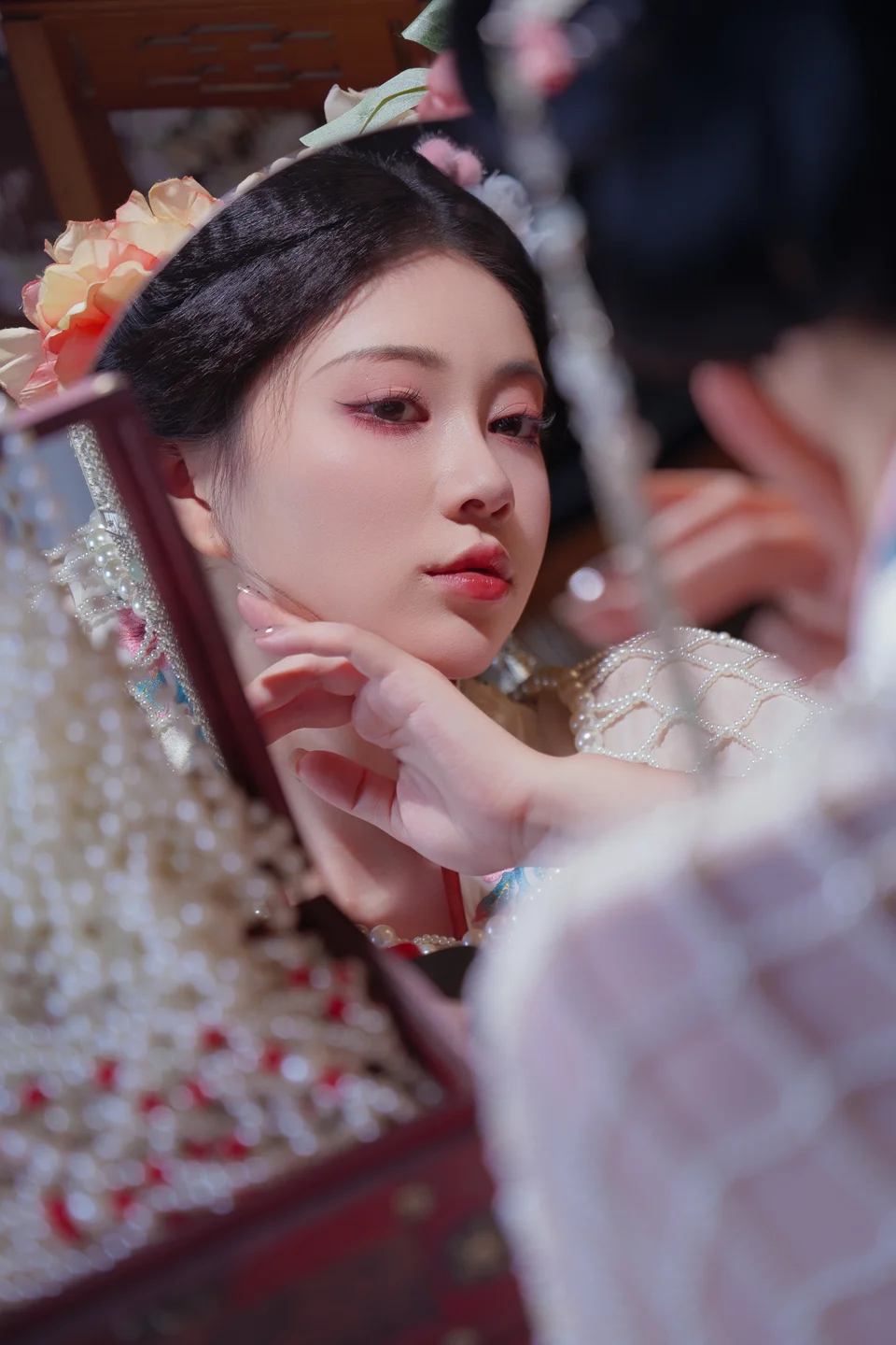 年年 – 广寒宫 [80P-728MB] 【丝足阁写真】042.webp