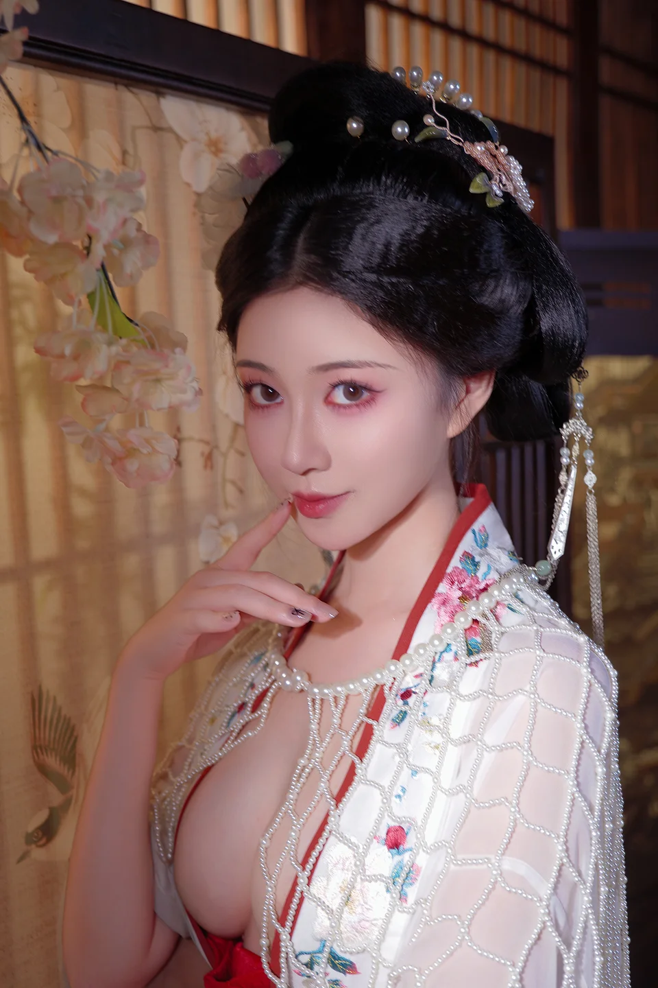 年年 – 广寒宫 [80P-728MB] 【丝足阁写真】051.webp