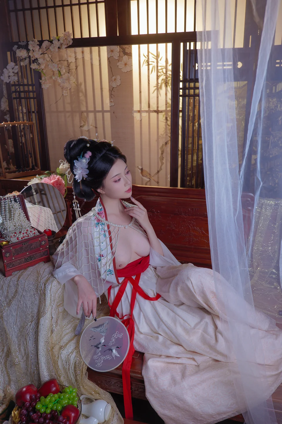 年年 – 广寒宫 [80P-728MB] 【丝足阁写真】067.webp