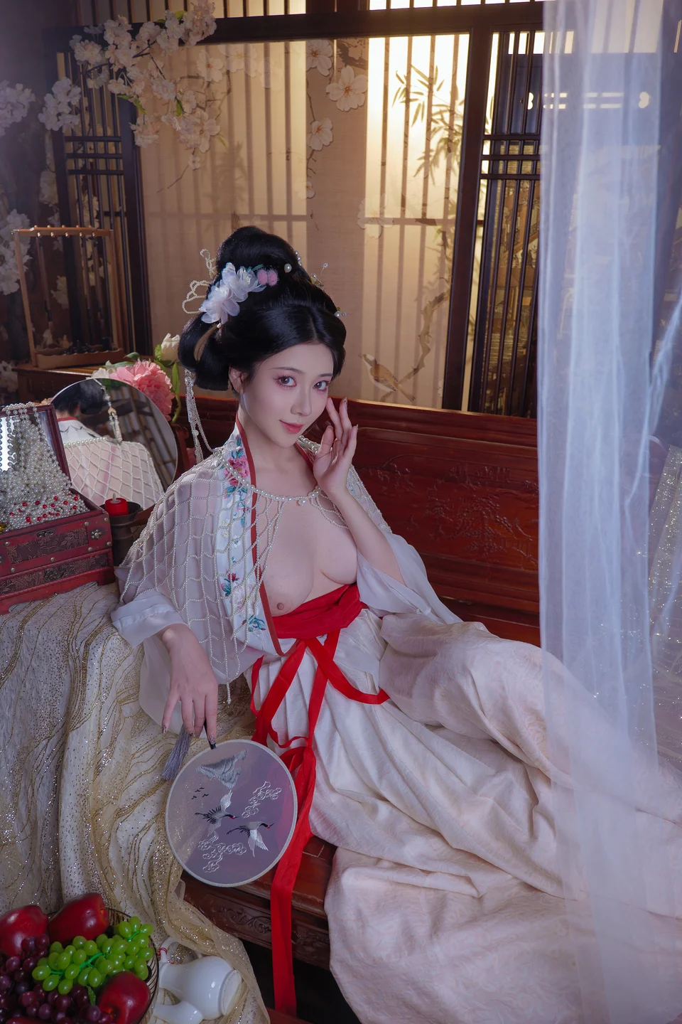 年年 – 广寒宫 [80P-728MB] 【丝足阁写真】068.webp