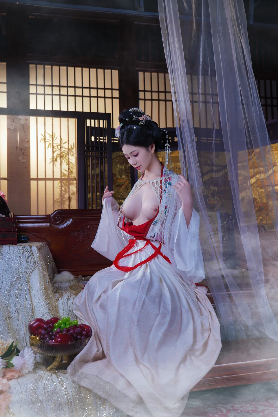 年年 – 广寒宫 [80P-728MB] 【丝足阁写真】072.webp