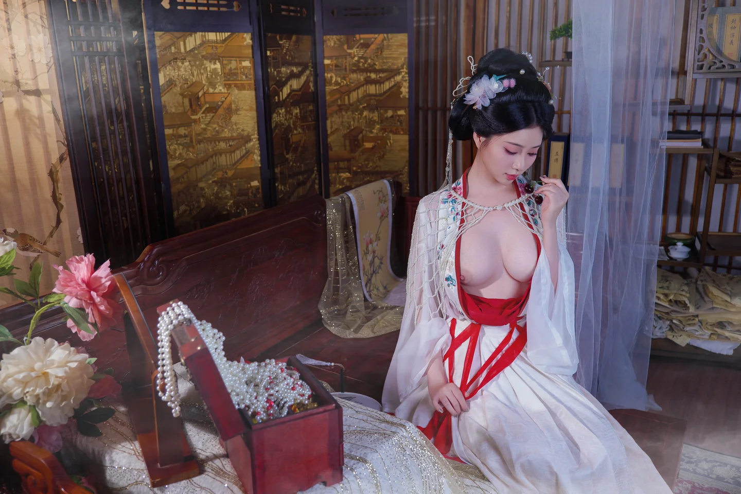 年年 – 广寒宫 [80P-728MB] 【丝足阁写真】074.webp