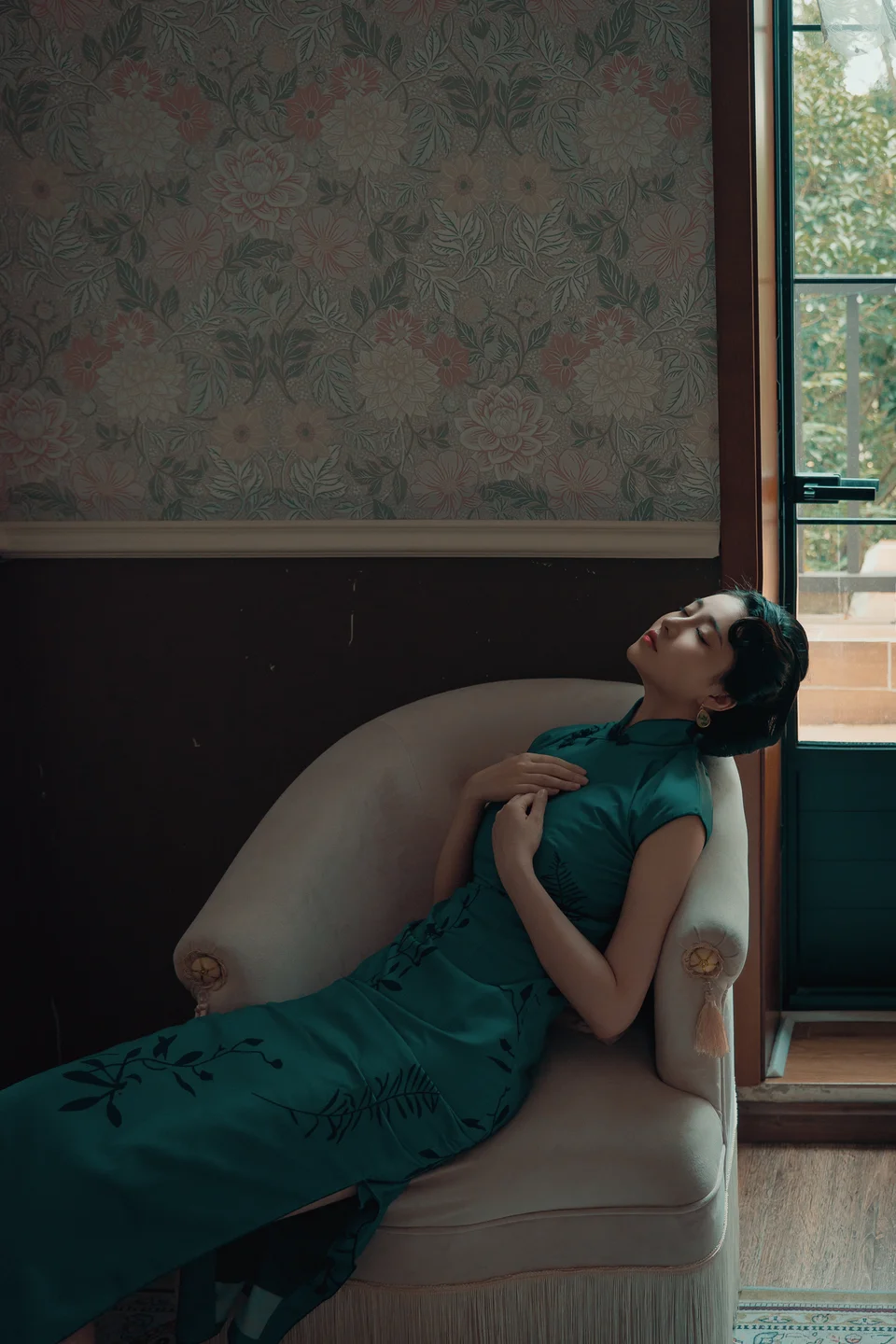 年年 – 海上花 [80P-705MB] 【丝足阁写真】007.webp