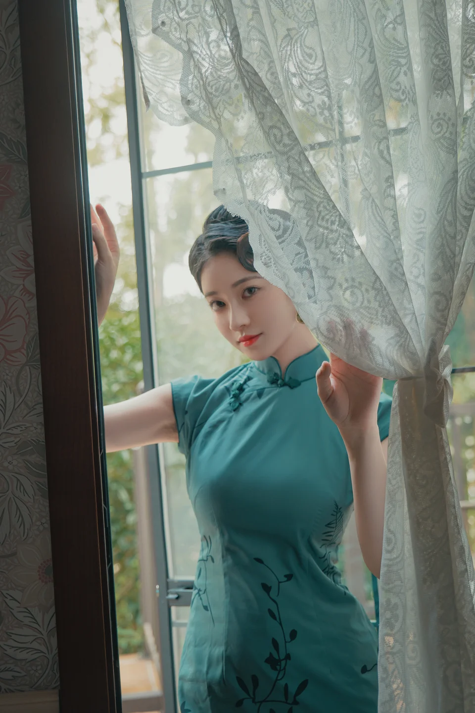 年年 – 海上花 [80P-705MB] 【丝足阁写真】008.webp