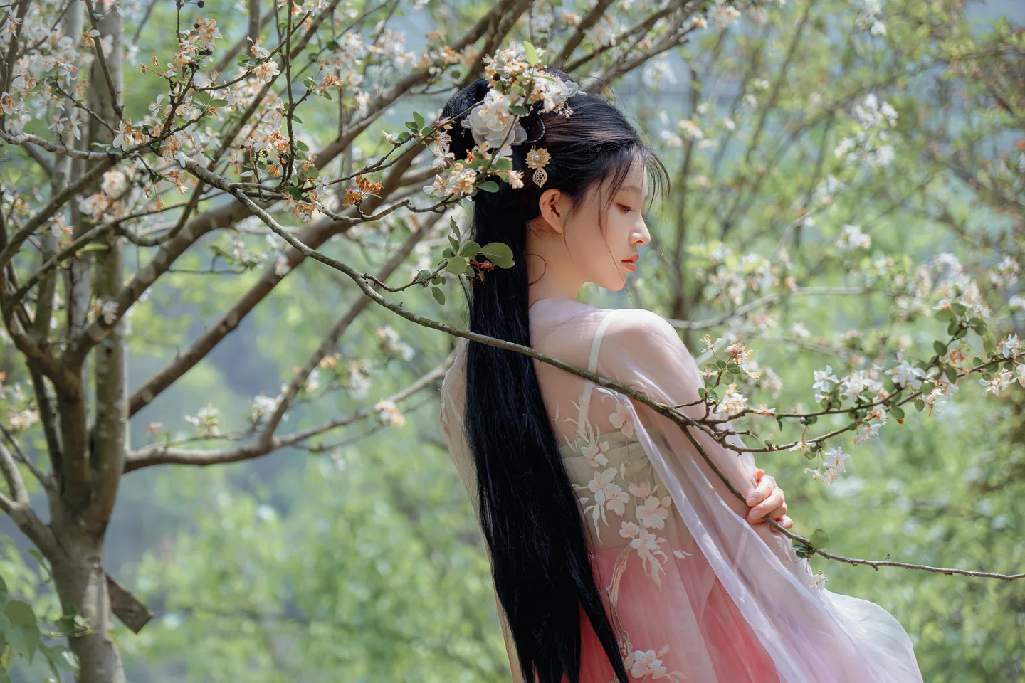年年 – 海棠仙 [84P-358MB] 【丝足阁写真】029.webp