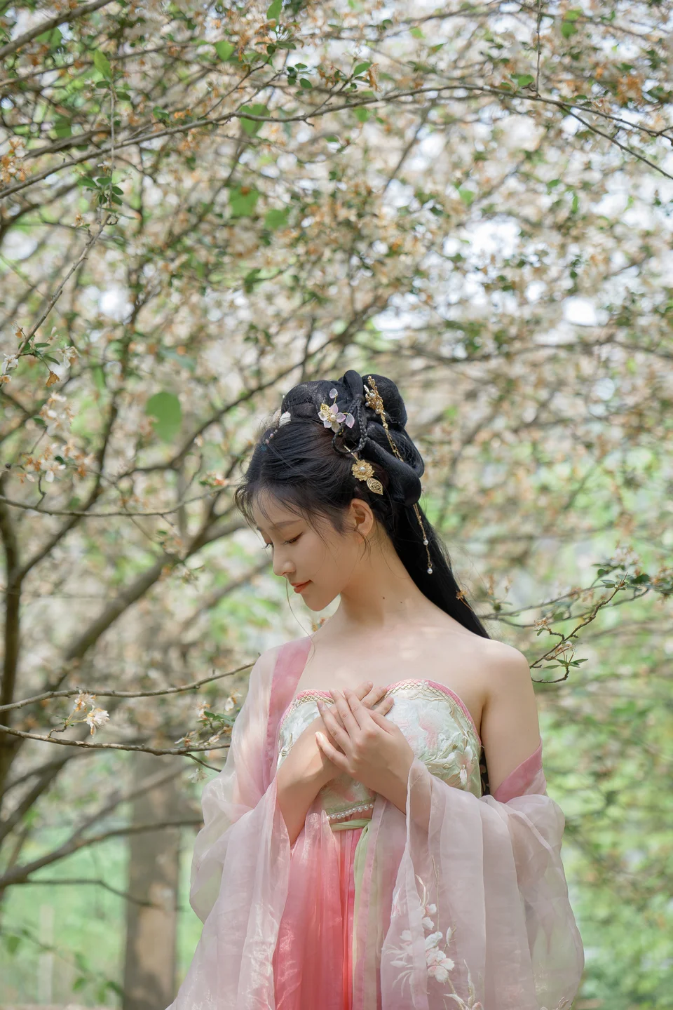 年年 – 海棠仙 [84P-358MB] 【丝足阁写真】067.webp
