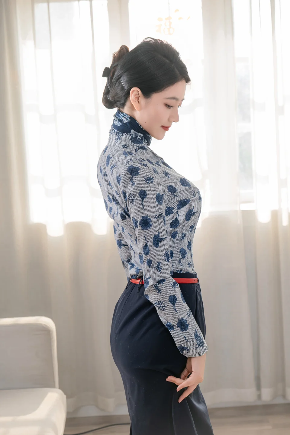 年年 – 空姐2 [84P-882MB] 【丝足阁写真】004.webp