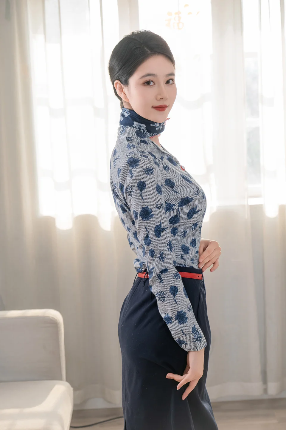 年年 – 空姐2 [84P-882MB] 【丝足阁写真】005.webp
