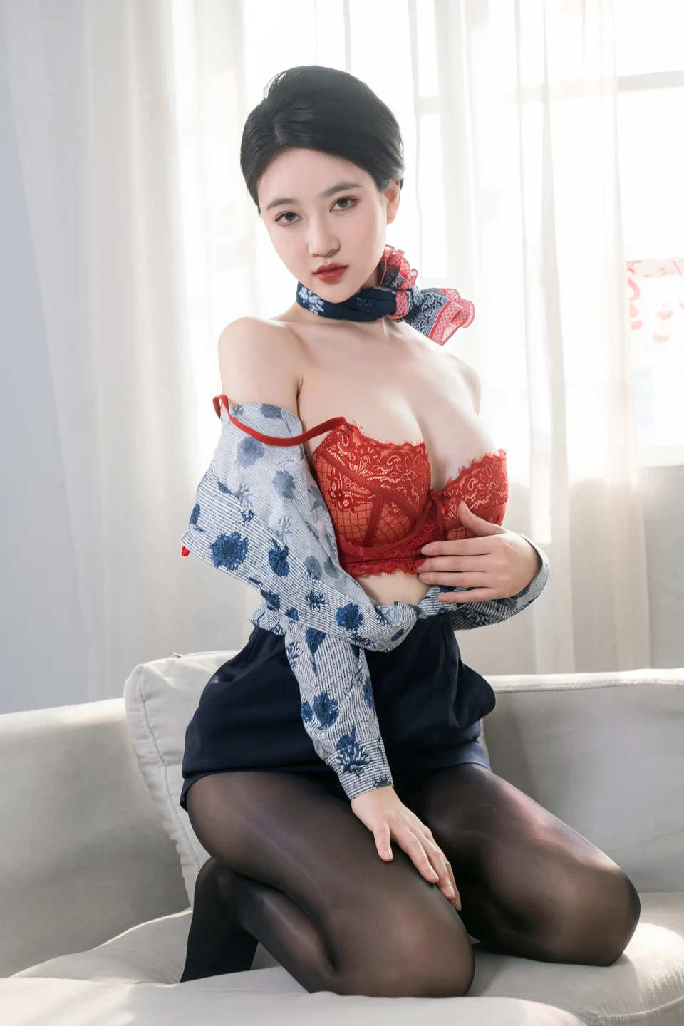 年年 – 空姐2 [84P-882MB] 【丝足阁写真】028.webp