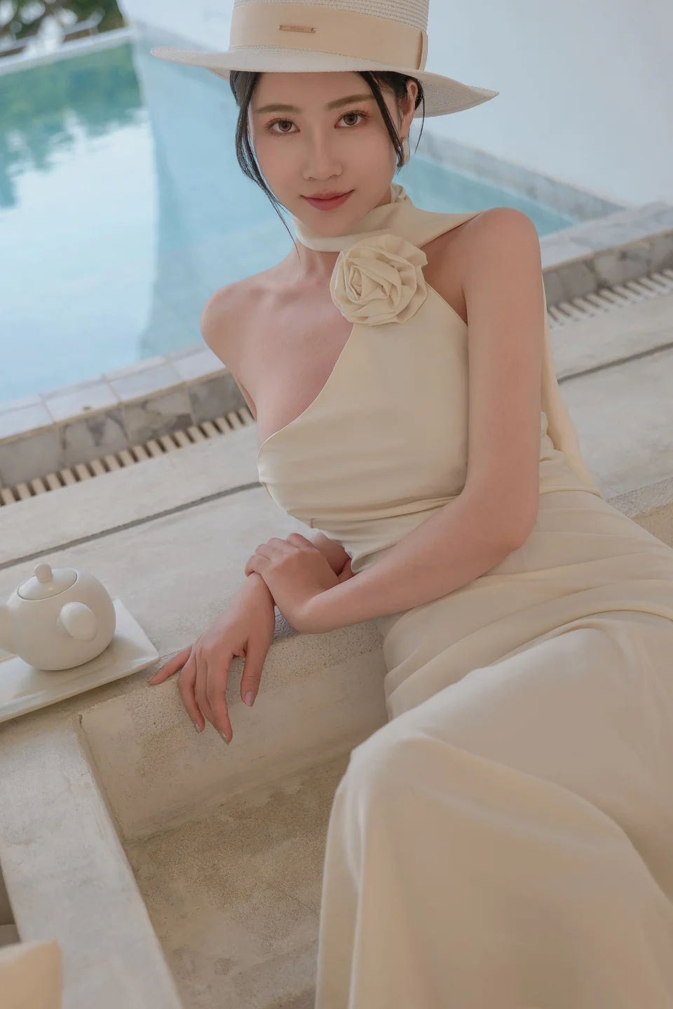 年年 - 情迷法兰西 [80P] tg@simisebaisi11.webp