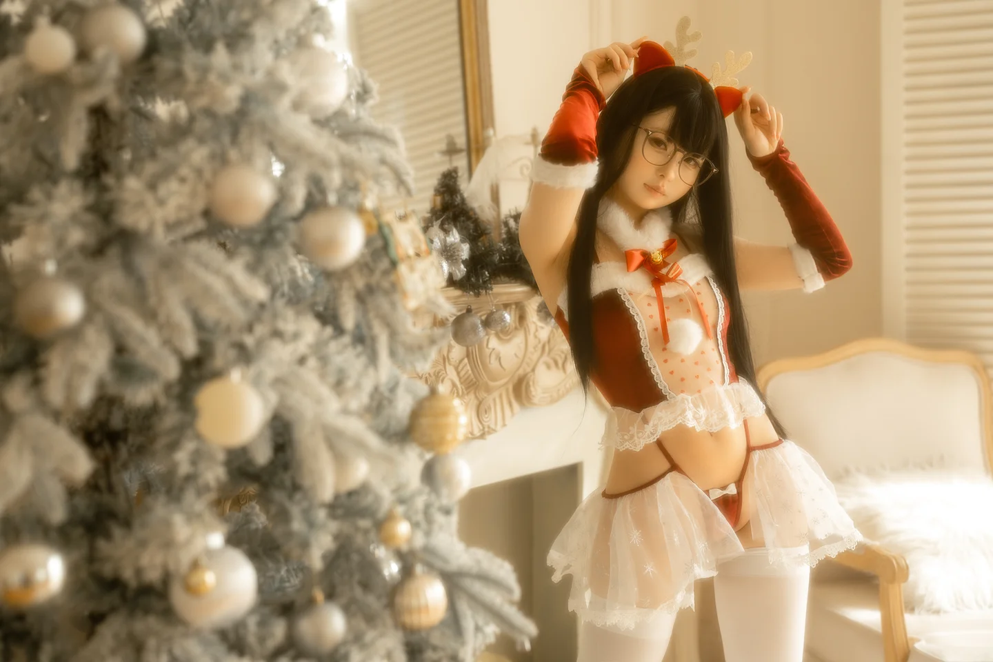 幼水铃衣 – 圣诞小鹿 [80P2V-2.81GB] 【丝足阁写真】008.webp