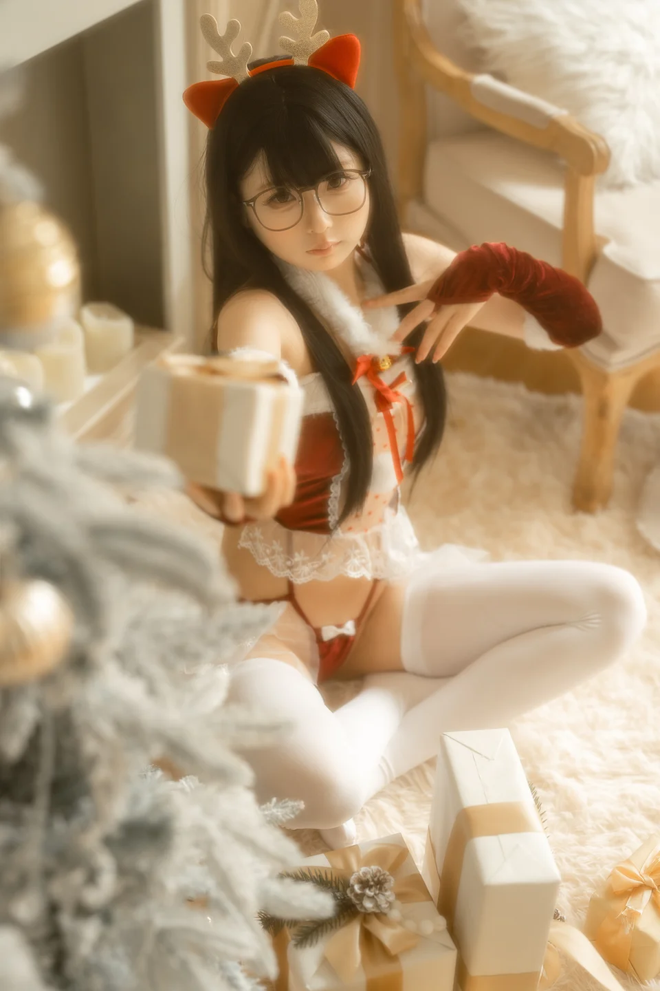 幼水铃衣 – 圣诞小鹿 [80P2V-2.81GB] 【丝足阁写真】010.webp