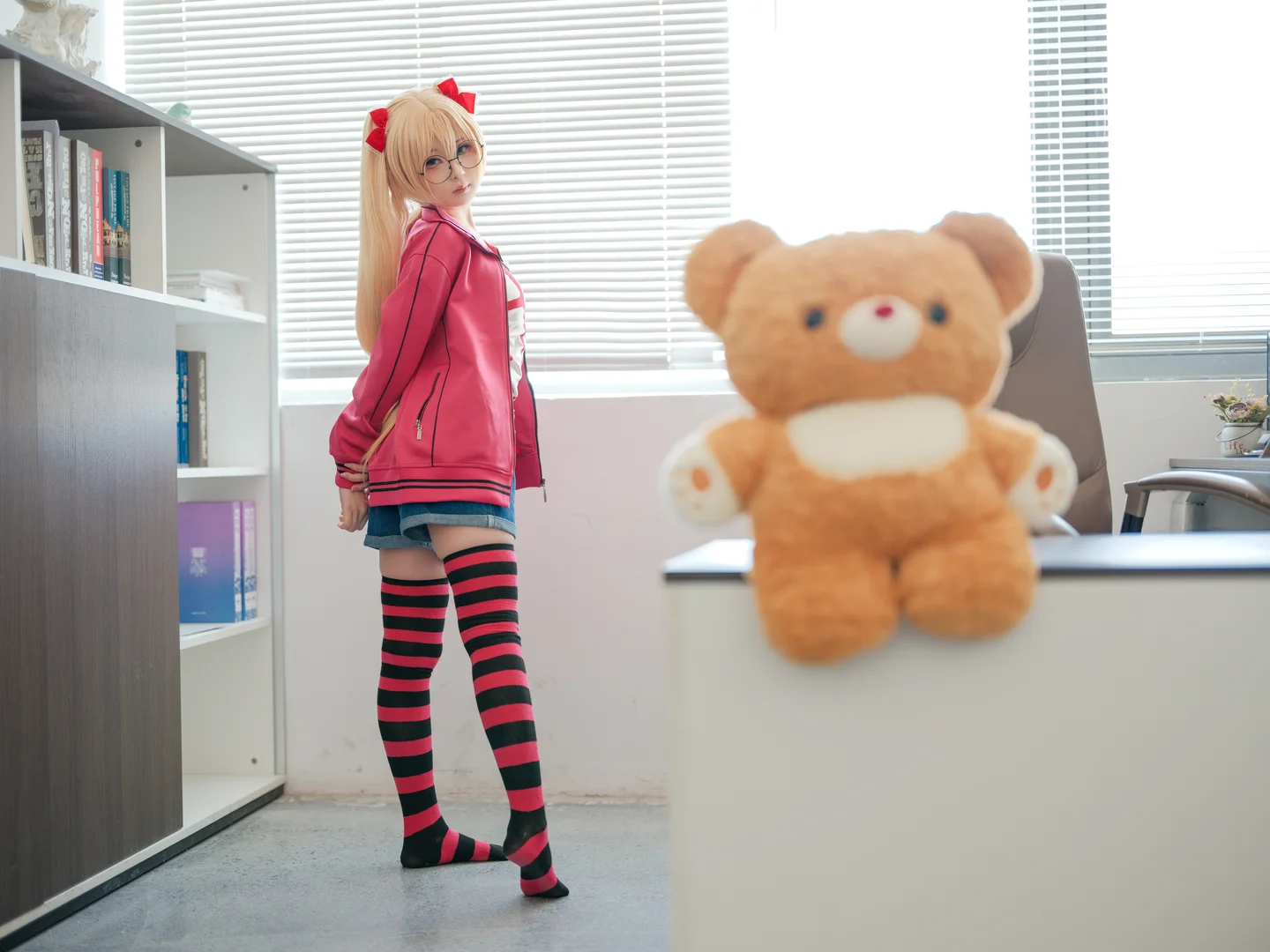 幼水铃衣 - 鬼父 秋月爱莉 [82P,1V-4.47GB]p01 006.webp