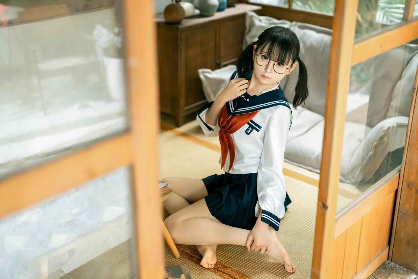 幼水铃衣_–_双马尾合集_80P+18分钟超长写真花絮🎬 【丝足阁写真】014.webp