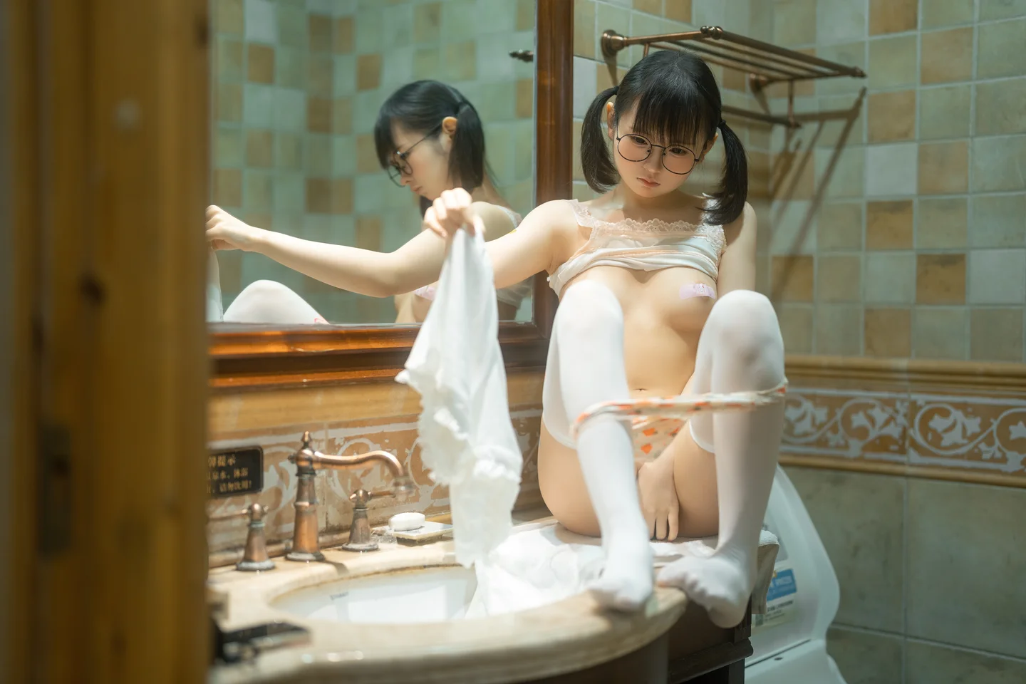 幼水铃衣_–_双马尾合集_80P+18分钟超长写真花絮🎬 【丝足阁写真】068.webp