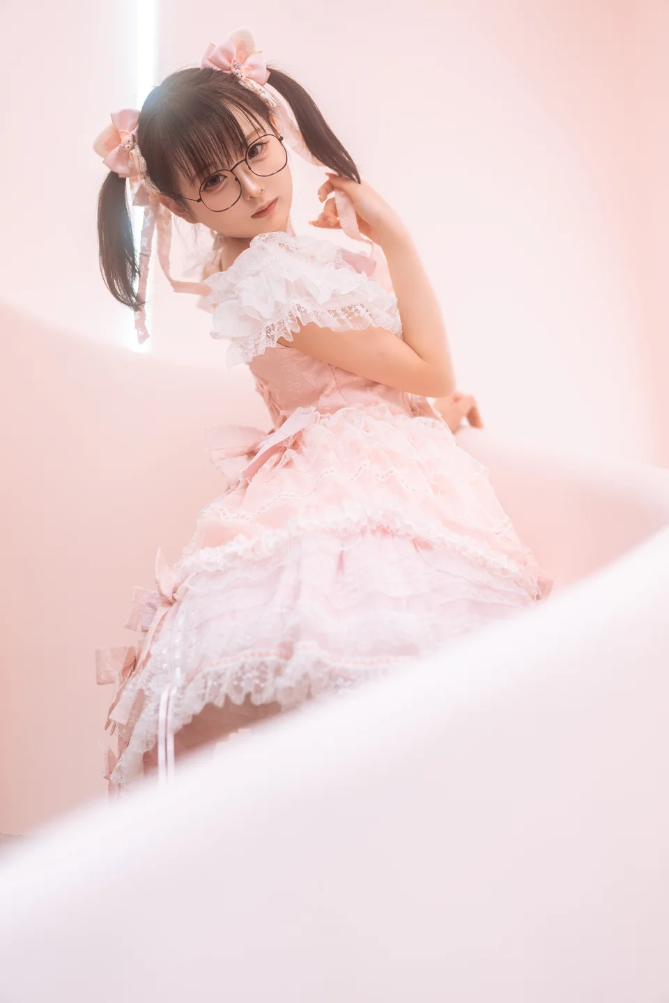 幼水铃衣_–_洛丽塔+楼道JK_30P+14分钟楼道叫兽视频花絮🎬