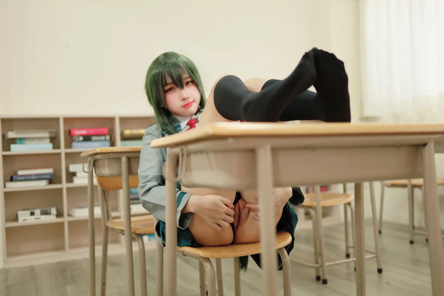 慕慕Momo - 蛙吹梅雨 學生服 Asui Tsuyu [27P-356MB] 006.webp