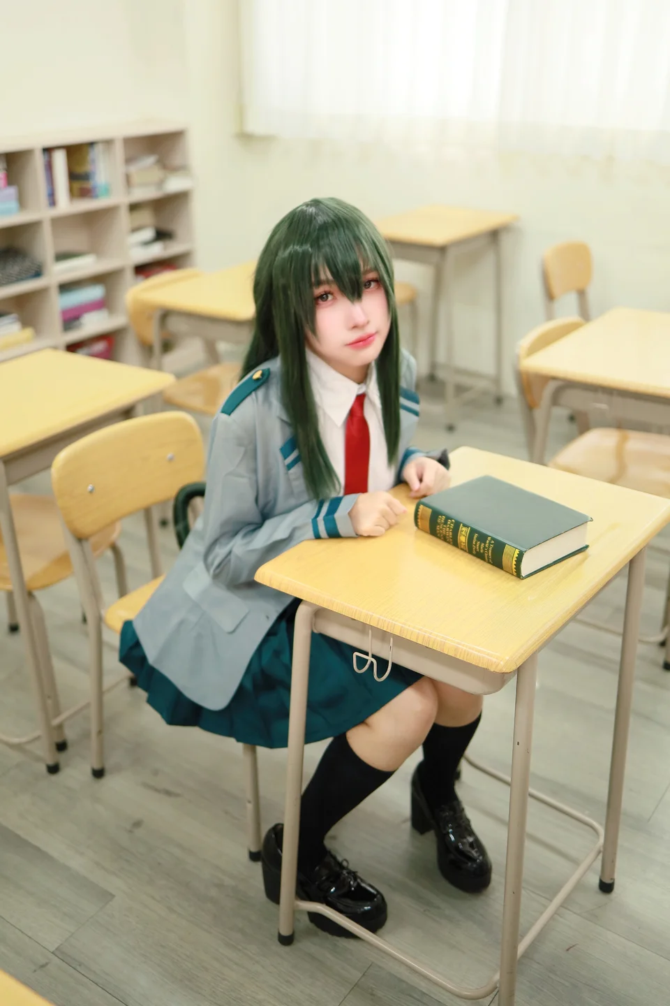 慕慕Momo - 蛙吹梅雨 學生服 Asui Tsuyu [27P-356MB] 011.webp