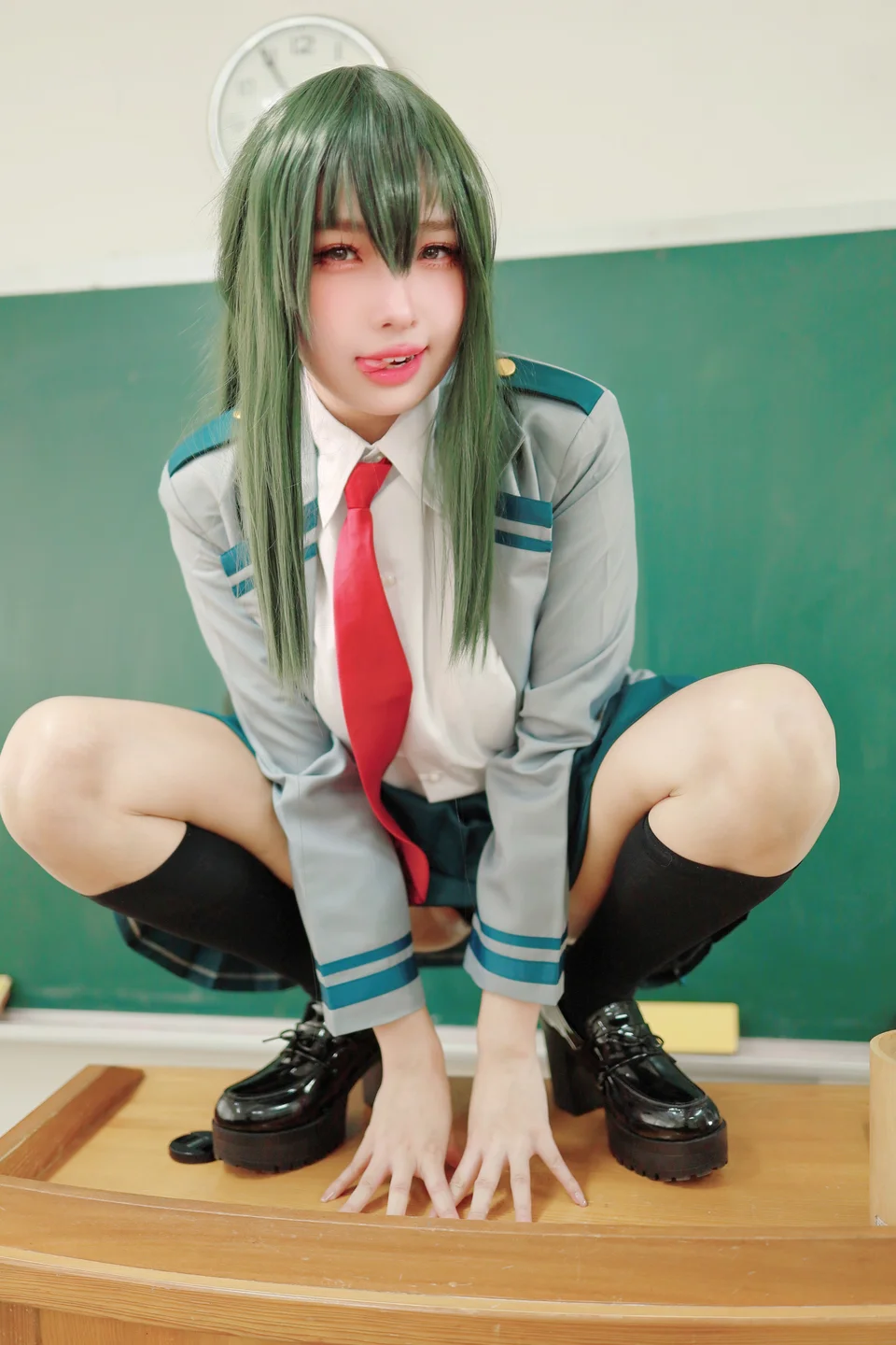 慕慕Momo - 蛙吹梅雨 學生服 Asui Tsuyu [27P-356MB] 019.webp
