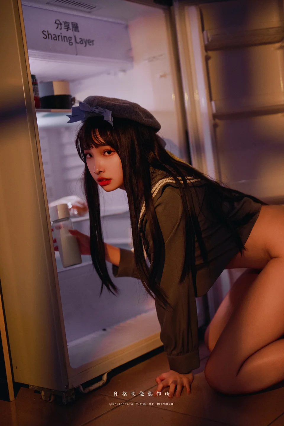 慕慕Momo - Escapism • 逃避現實 [60P-610MB] 030.webp