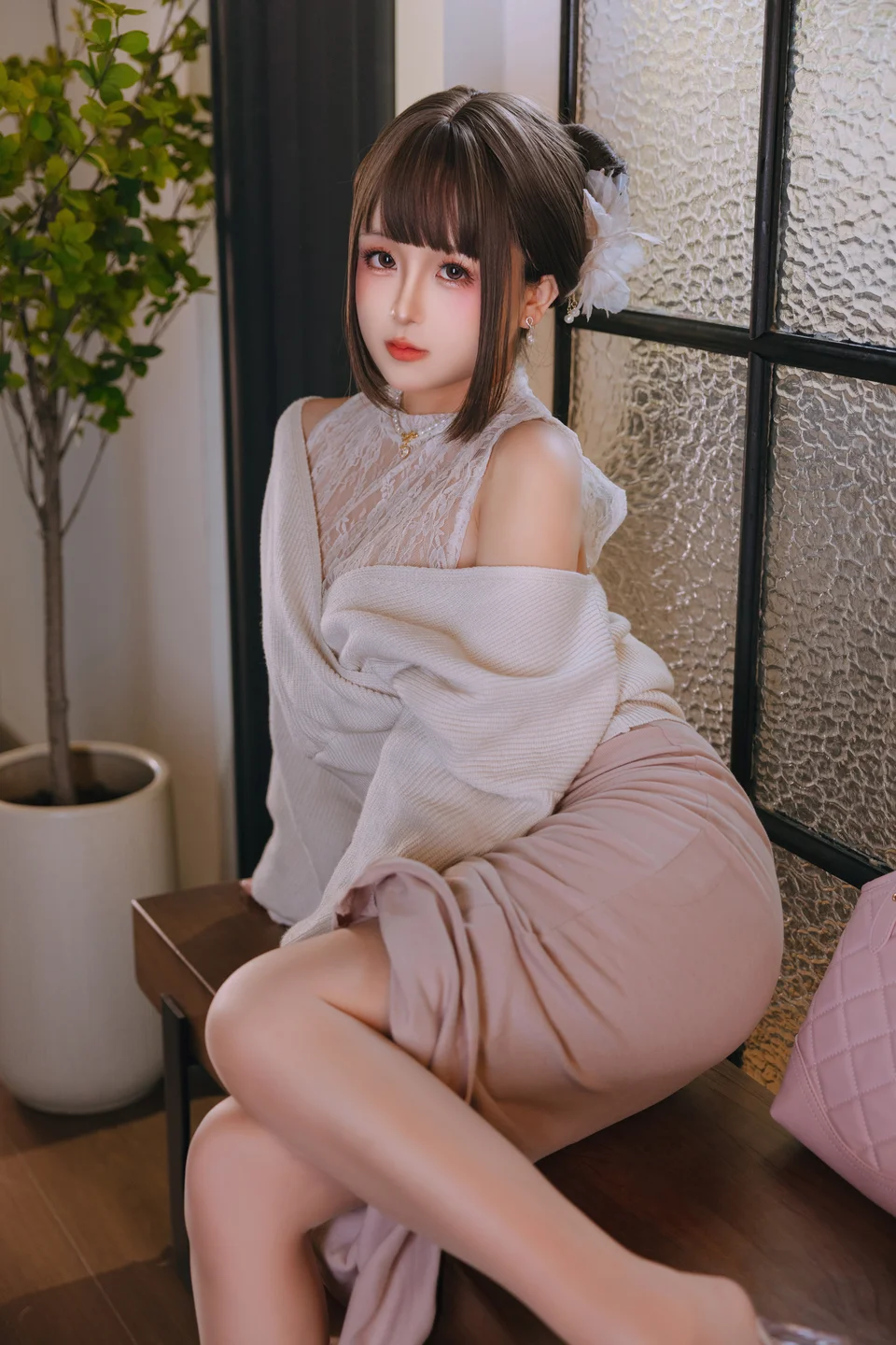 日奈娇 - 下属的太太 [209P 8V] tg@simisebaisi26.webp