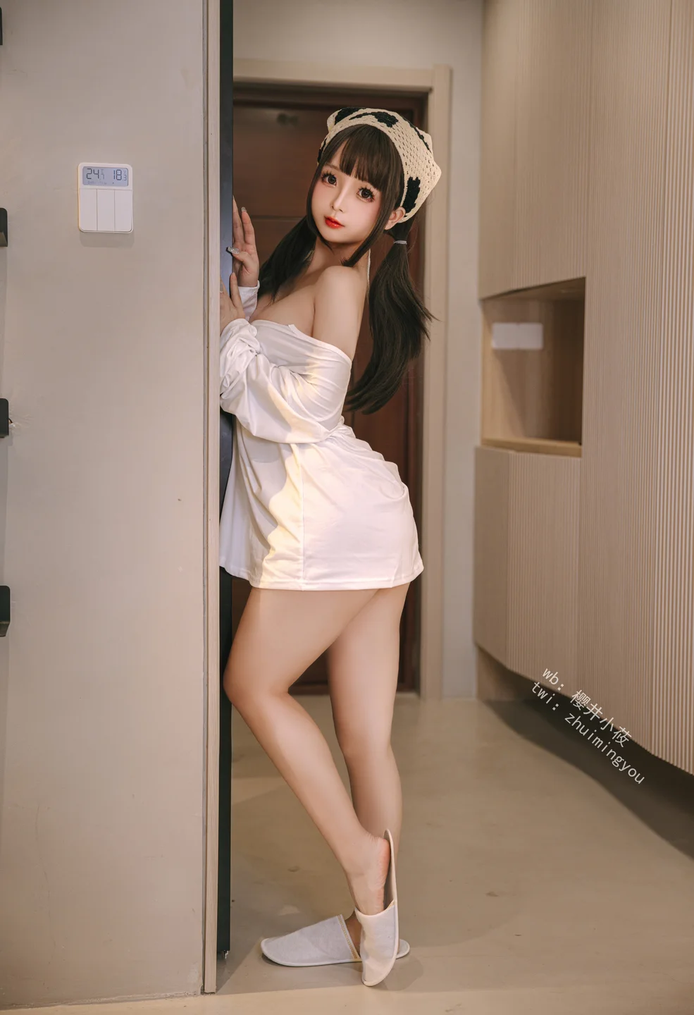 日奈娇 - 维修工 [139P4V-1.47GB] 【丝足阁写真】062.webp