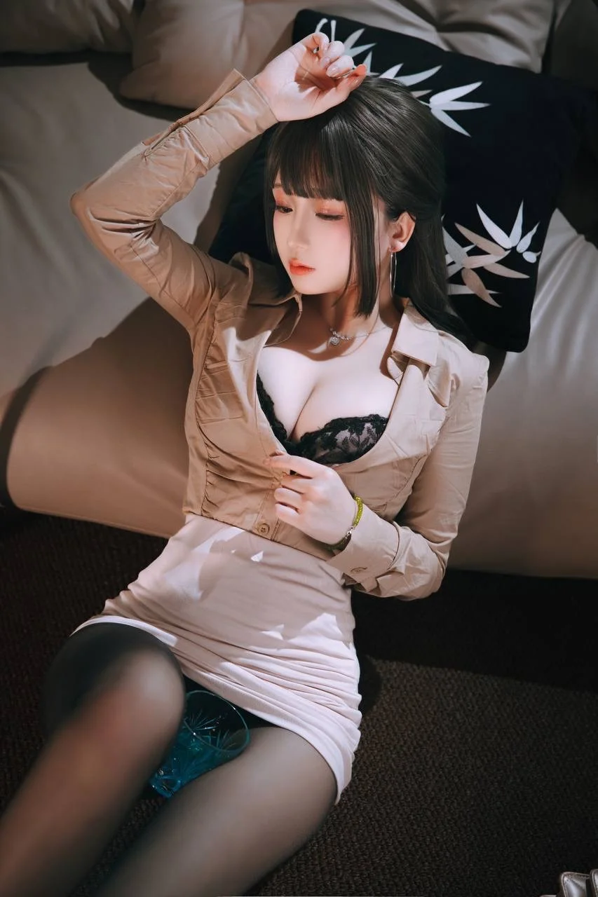 日奈娇 - 醉酒同事 [243P 8V] 20241020-144150(28).webp