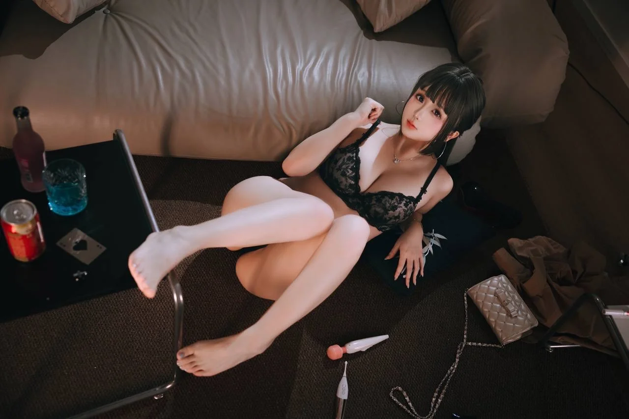 日奈娇 - 醉酒同事 [243P 8V] 20241020-144150(95).webp