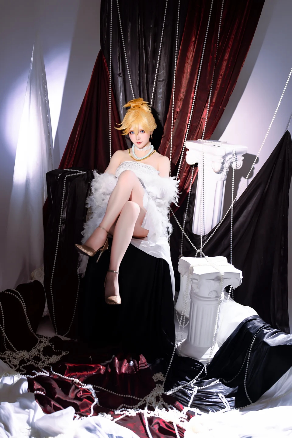 星之迟迟_2024年07月计划A_吊带袜天使_潘迪礼服_45P_1V tg@simisebaisi25.webp