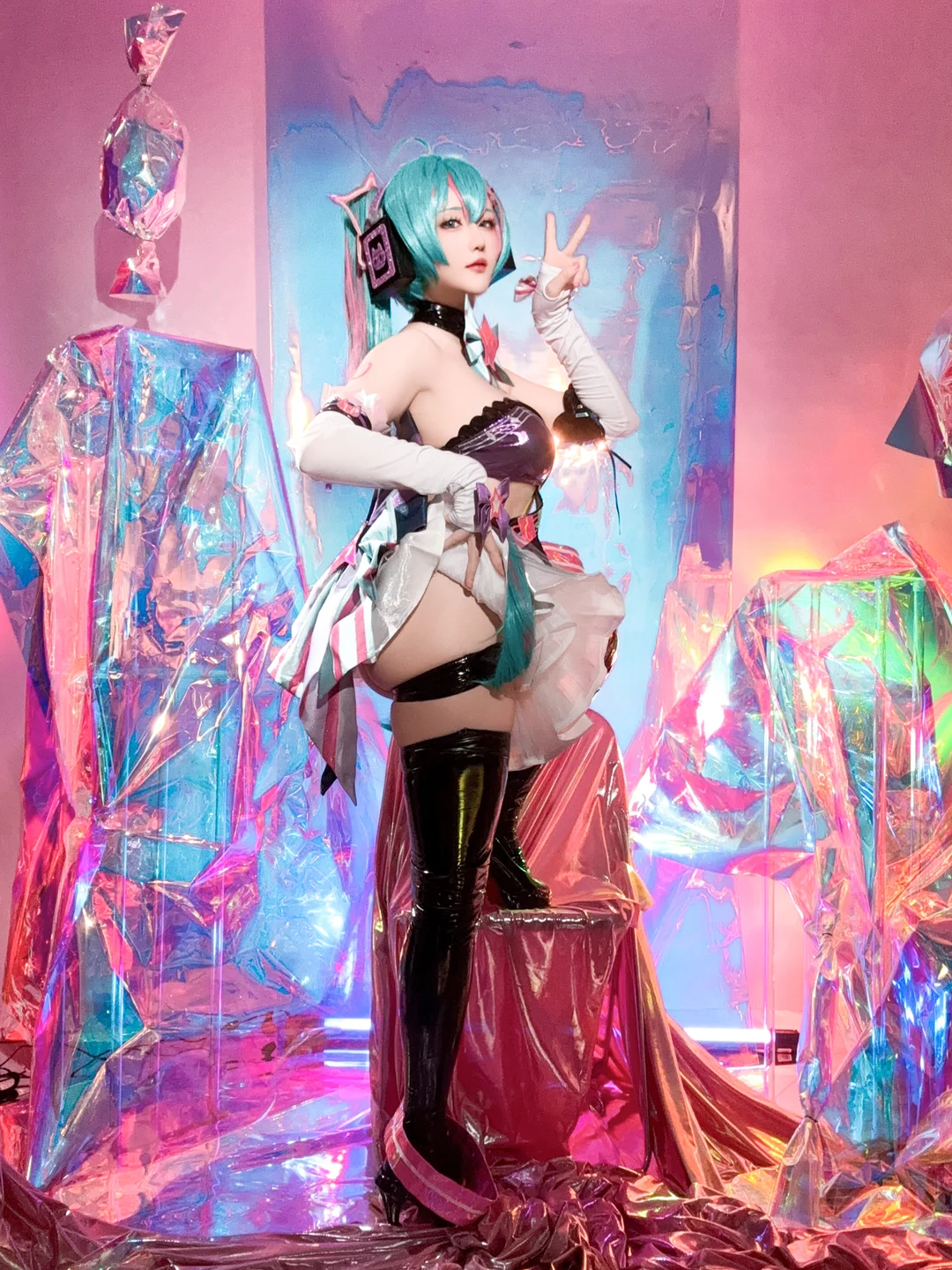 星之迟迟_2024年07月计划B_Miku初音未来_喵斯快跑_73P_1V tg@simisebaisi58.webp