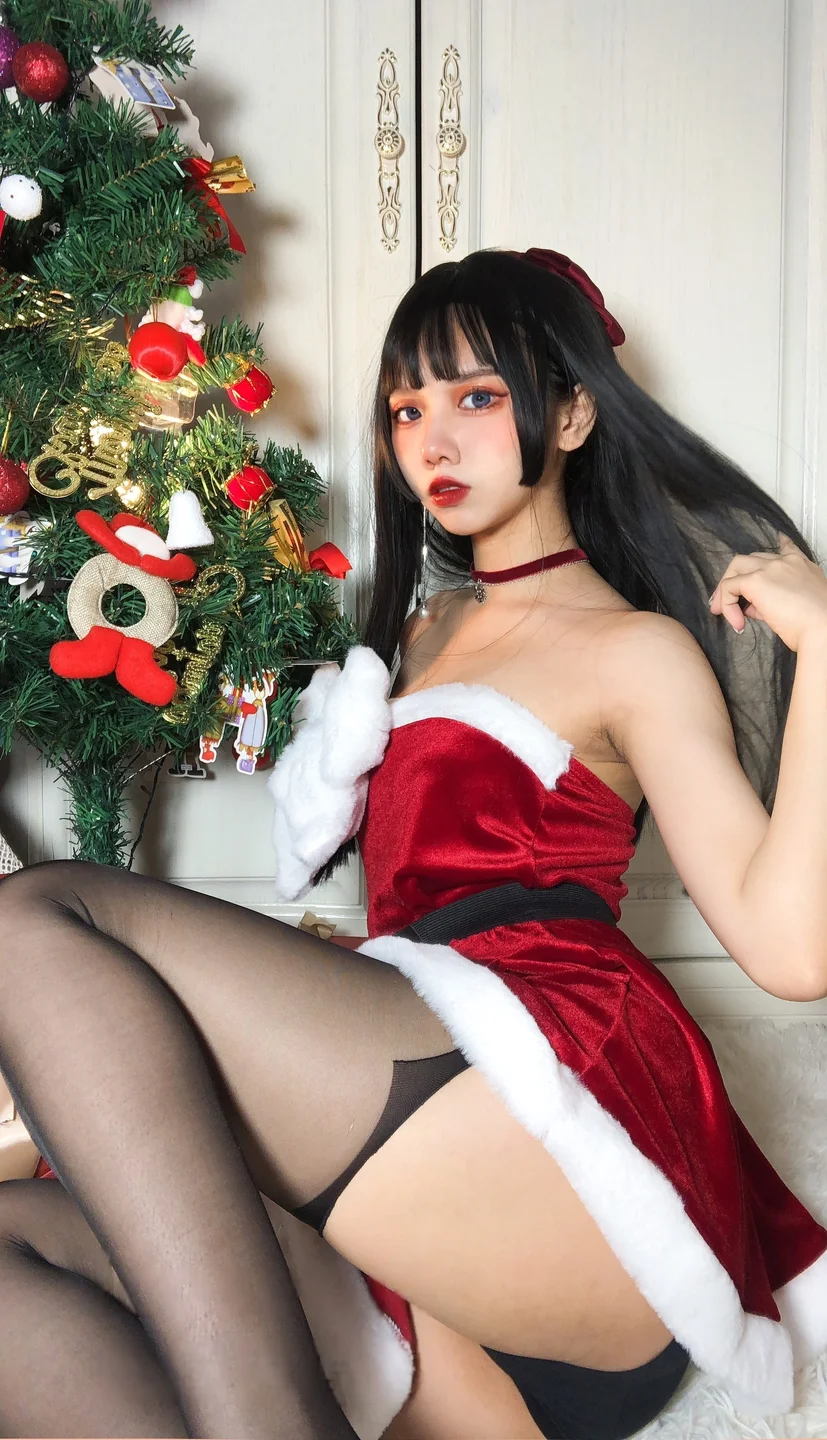 果咩酱w - 圣诞黑丝 [28P 3V] TG@simisebaisi027.webp