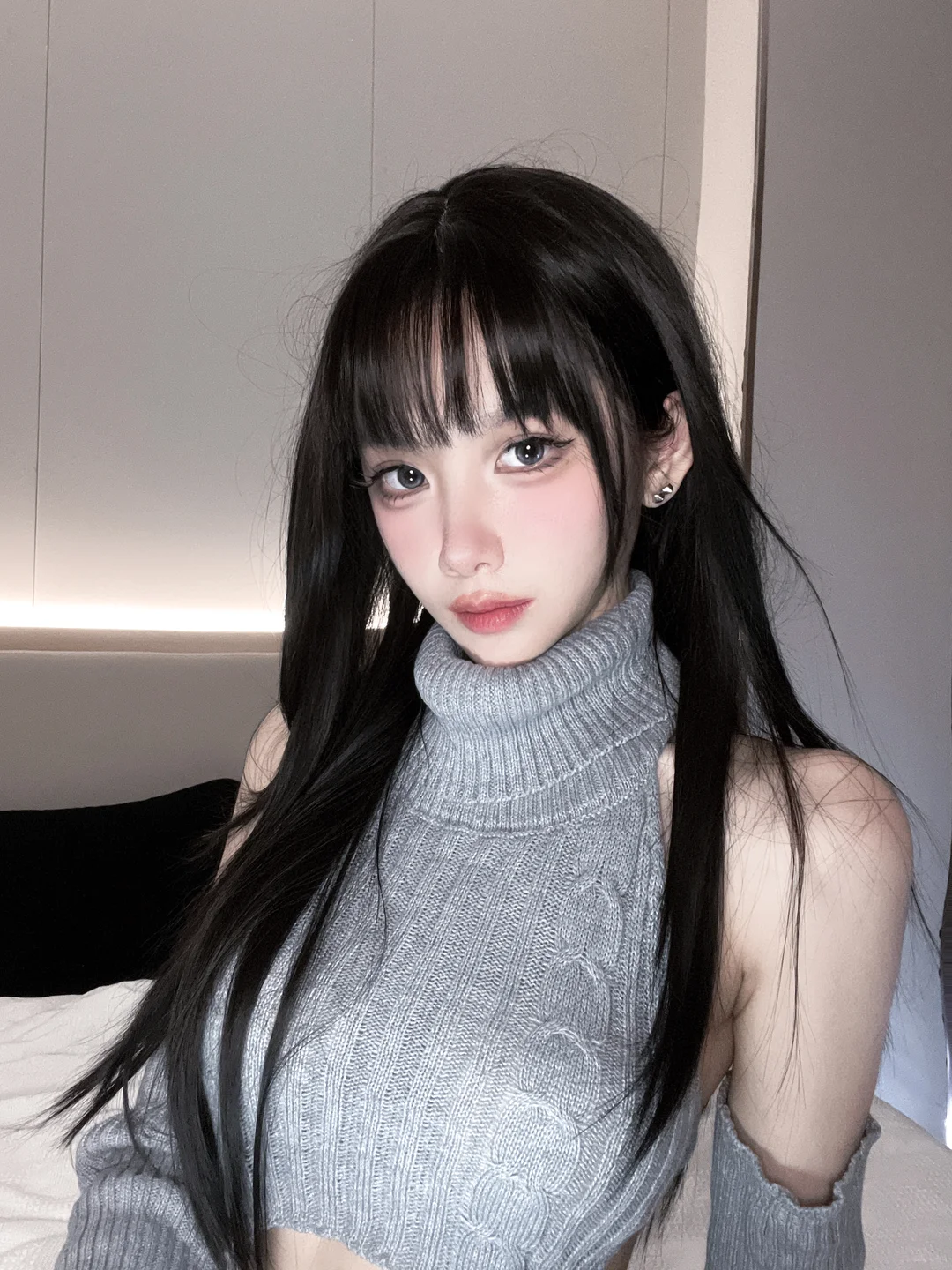 果咩酱w - 灰灰毛衣 [23P,2V-343MB] 017.webp