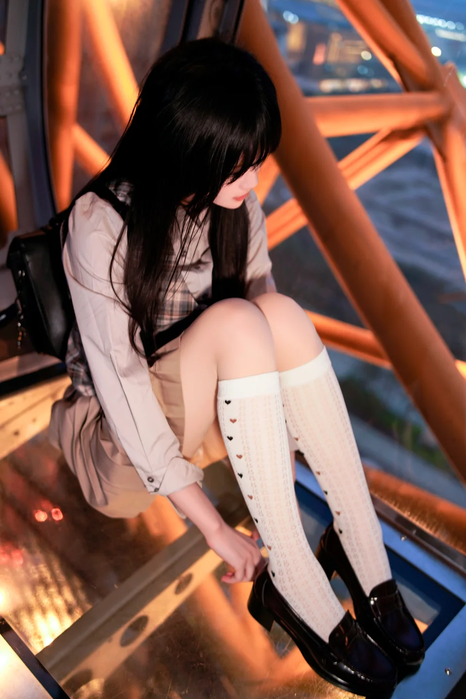 桜桃喵 – 制服摩天轮 [27P-699MB] 【丝足阁写真】023.webp