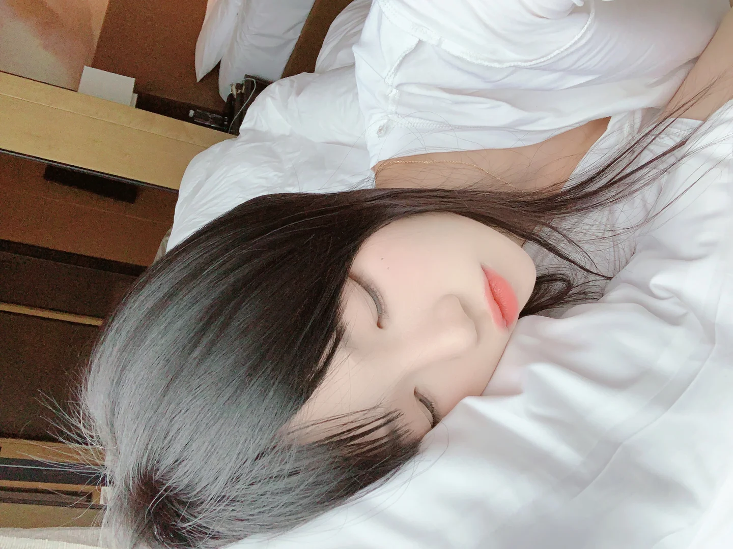 桜桃喵 - 小猫小猫 [17P]