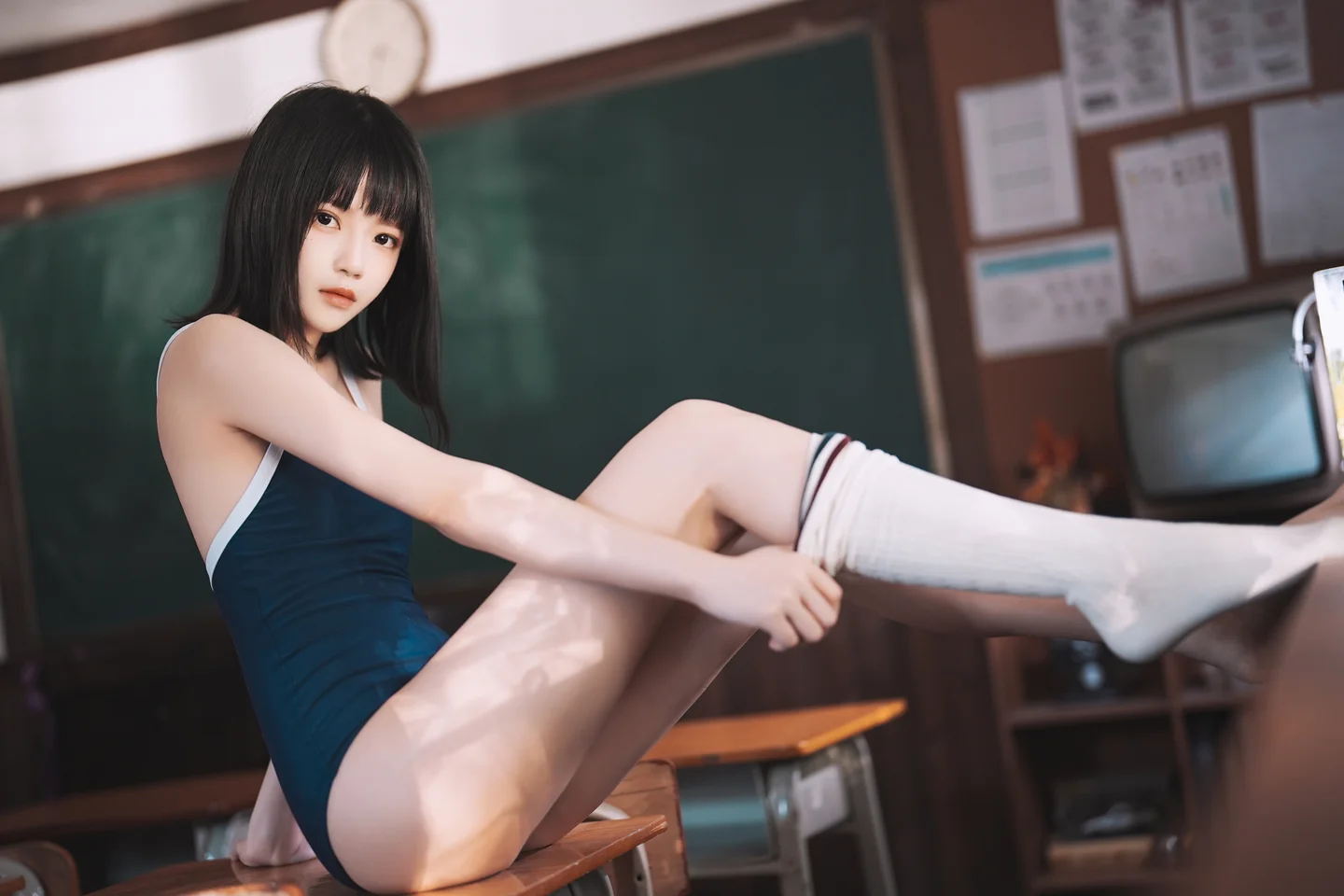 桜桃喵 - 教室死库水 [48P-434MB] 018.webp