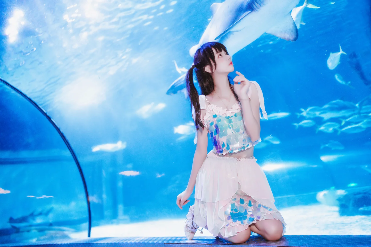 桜桃喵 - 水族馆 [15P-226MB] 001.webp