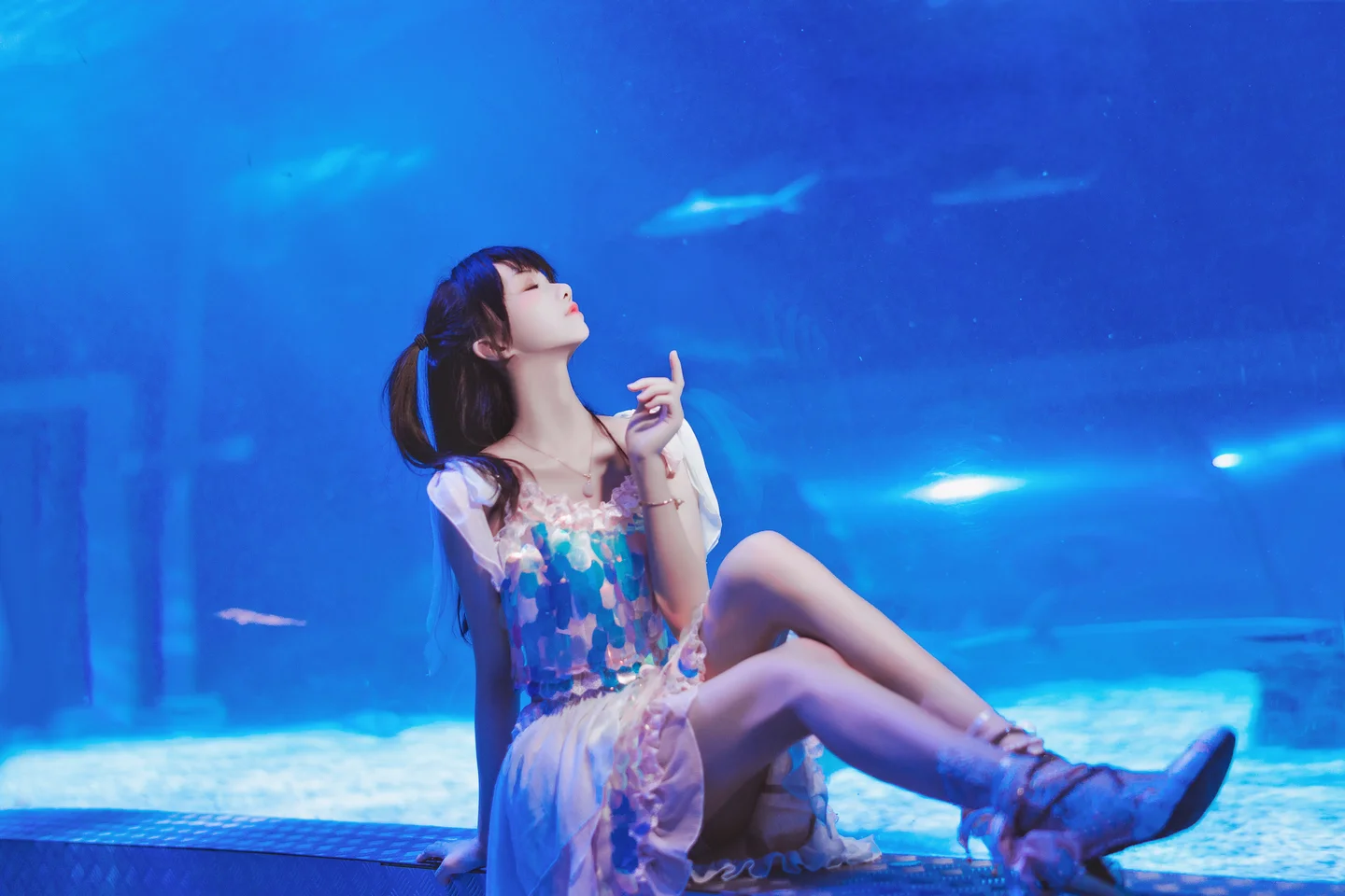 桜桃喵 - 水族馆 [15P-226MB] 010.webp