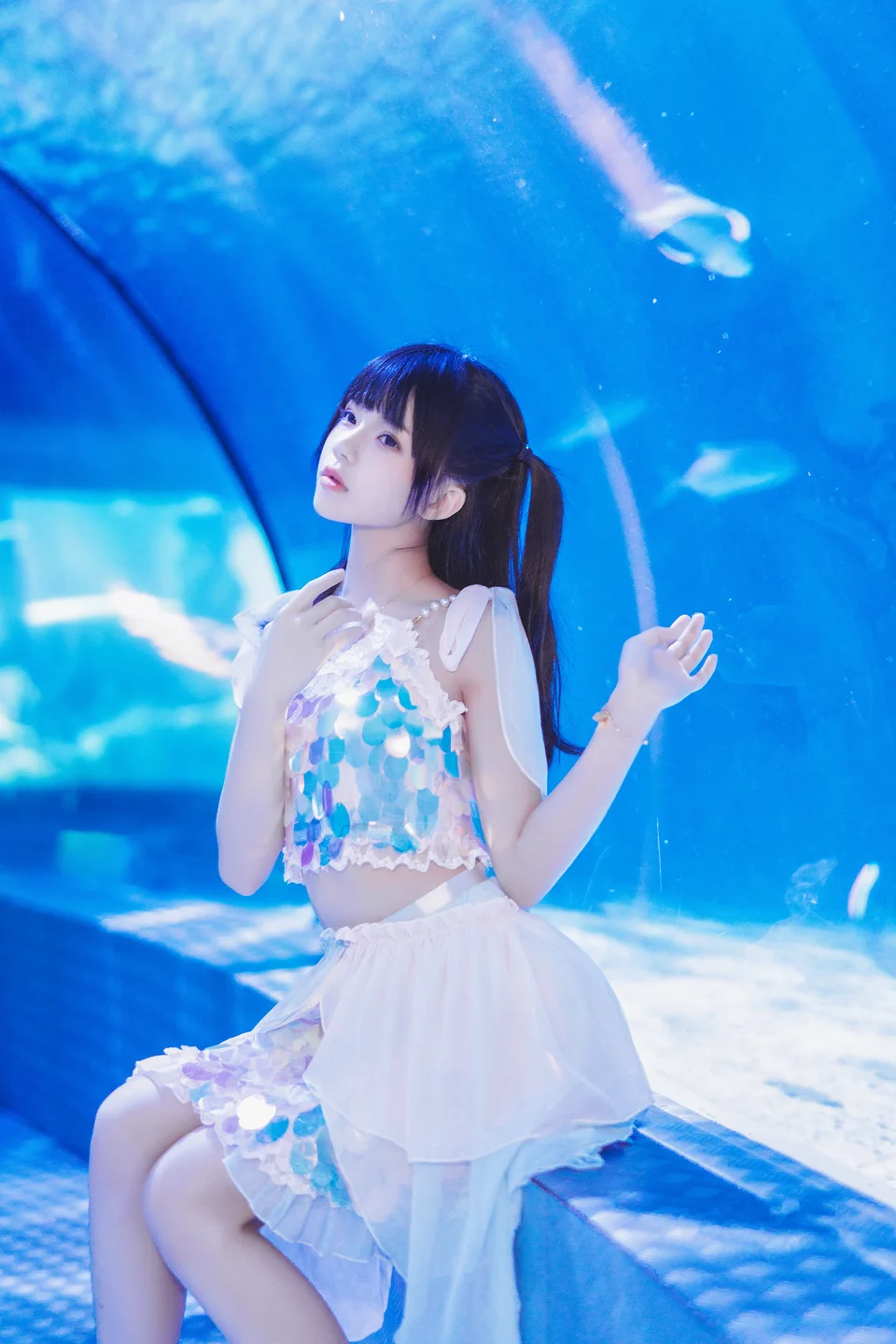 桜桃喵 - 水族馆 [15P-226MB] 011.webp