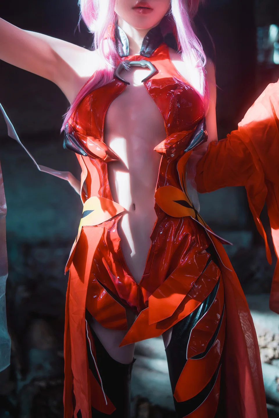 桜桃喵 - 罪恶王冠·楪祈 [48P,3V-882M] 005.webp