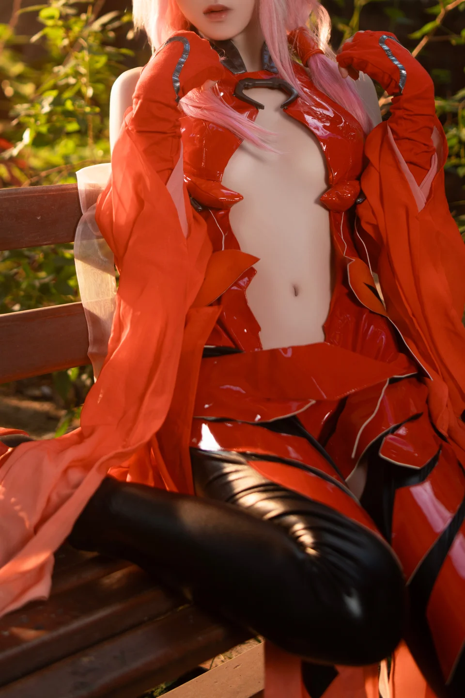 桜桃喵 - 罪恶王冠·楪祈 [48P,3V-882M] 013.webp