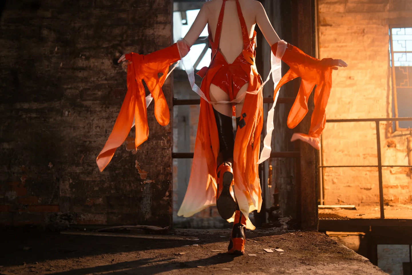 桜桃喵 - 罪恶王冠·楪祈 [48P,3V-882M] 026.webp