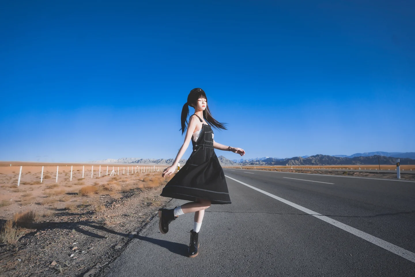 桜桃喵 - 路遥遥 [20P] 20241017-084805(13).webp