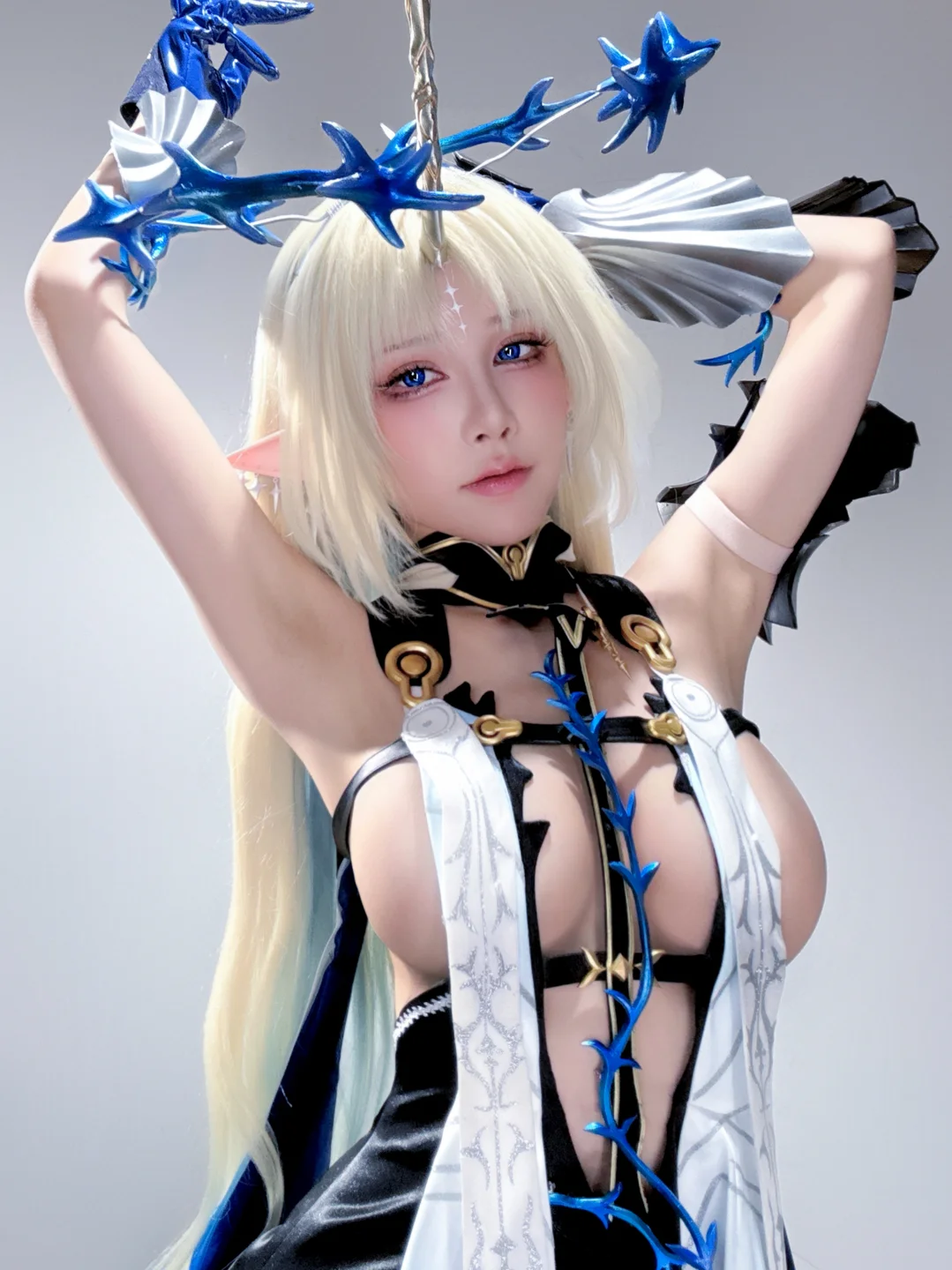 水淼Aqua_剑之圣女_鸣潮·卡提希娅_自拍_24P_40MB 008.webp