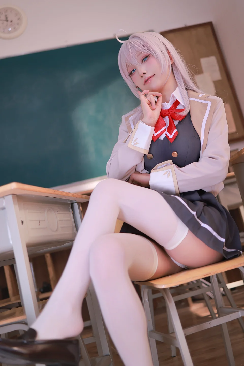 水淼aqua_Fantia2024年11月订阅_Alya_艾莉同学_91P tg@simisebaisi1.webp