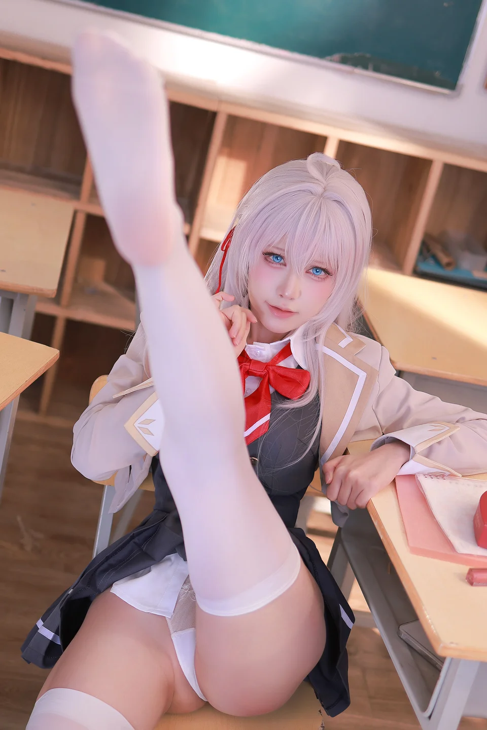 水淼aqua_Fantia2024年11月订阅_Alya_艾莉同学_91P tg@simisebaisi16.webp