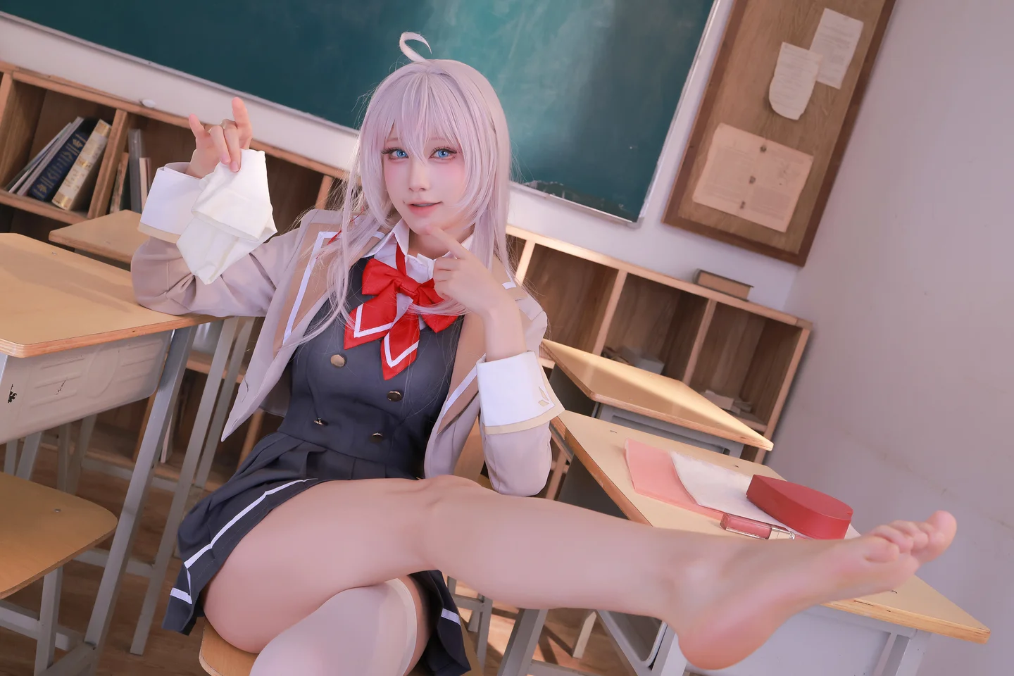 水淼aqua_Fantia2024年11月订阅_Alya_艾莉同学_91P tg@simisebaisi20.webp