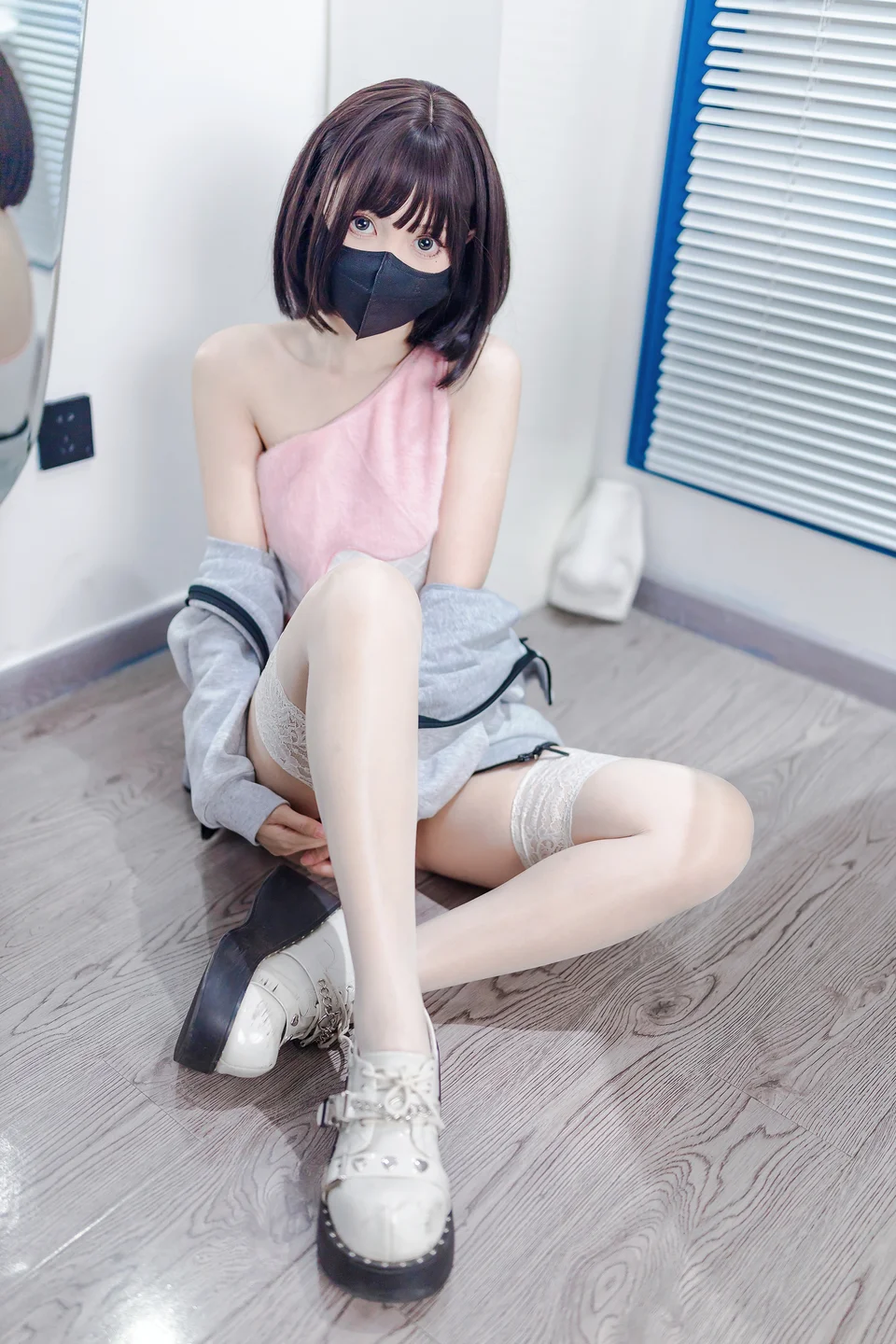 洛桑w伊梓 - No.019 甜筒 [40P-262MB] 029.webp